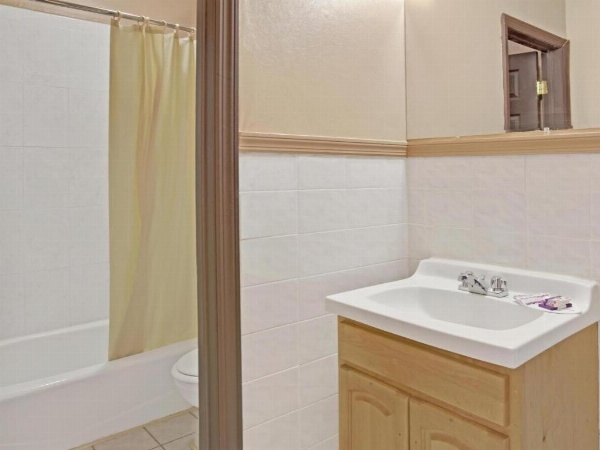 Knights Inn Pine Brook image 6